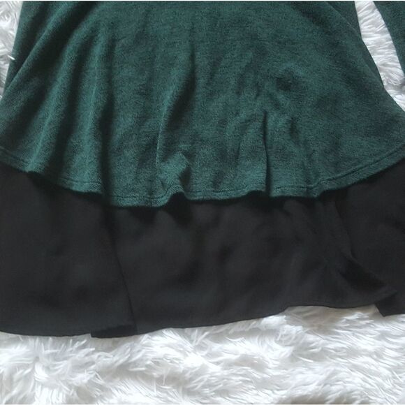 Everleigh Top Dark Green and Black Long Sleeve Size XS - Picture 4 of 9